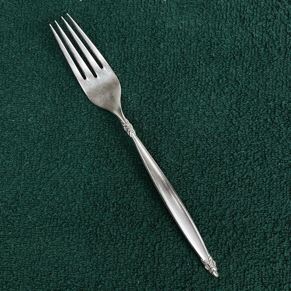 14 pc 1847 Rogers Bros. IS Silver Plate GARLAND Flatware Set - Picture 3 of 8
